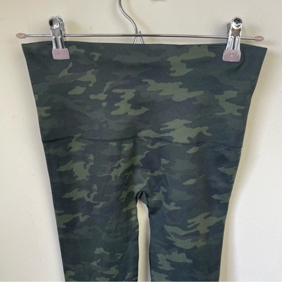 Spanx Look At‎ Me Now Leggings Green Camo - Picture 6 of 7